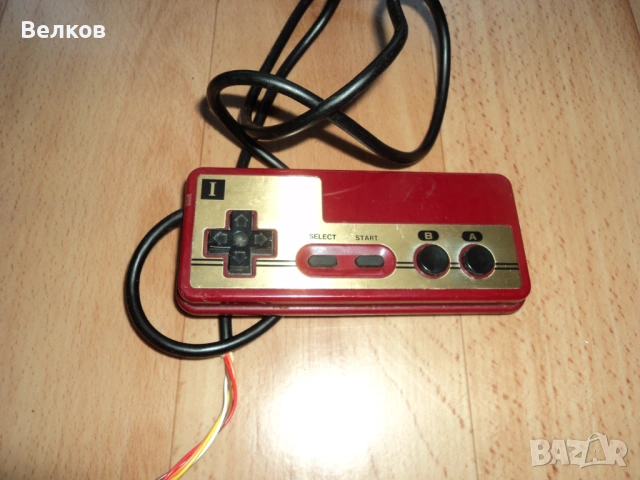 Джойстик за стара електронна игра и Зарядно за батерии 6V, снимка 8 - Други игри и конзоли - 54150617