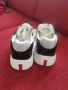Prada, снимка 2