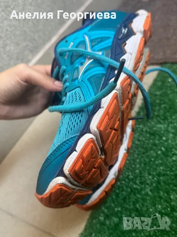 Дамски маратонки Mizuno, снимка 3 - Маратонки - 55592404