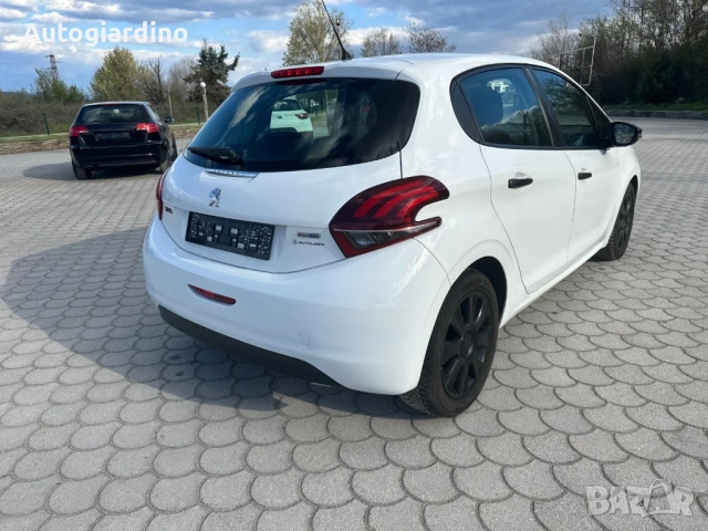 Peugeot 208 1.6HDI EURO 6b, снимка 4 - Автомобили и джипове - 54453910