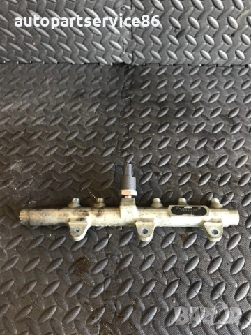 Горивна рейка Bosch за Fiat Multipla 1.9 Jtd (2002) 0445214016