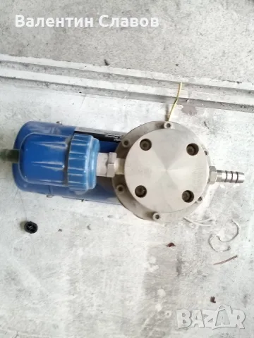 Вакуум помпа Iwaki AP 115SH1D, снимка 2 - Друга електроника - 55323839