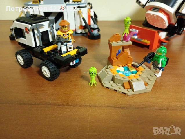 LEGO City Space Base and Rocket Launchpad, снимка 16 - Конструктори - 54560520