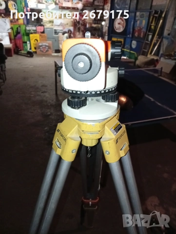 Оптичен нивелир TOP-JR с триножник Topcon и лата, снимка 5 - Измервателни инструменти - 55040953