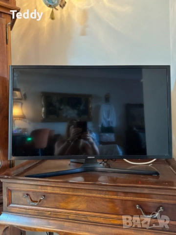 Телевизор Samsung, снимка 4 - Телевизори - 54887158