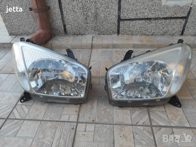 Фарове ляв и десен за Тойота Рав 4 2000-2003г Toyota Rav4