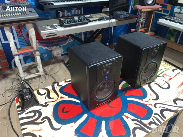 2 x M audio BX5a Deluxe Мониторни Активни Тонколони / Active Speakers, снимка 6 - Тонколони - 54557047