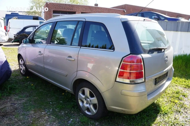 На Части Opel Zafira B 1.6i Z16XEP 105к.с. 2006г., снимка 2 - Автомобили и джипове - 54878264