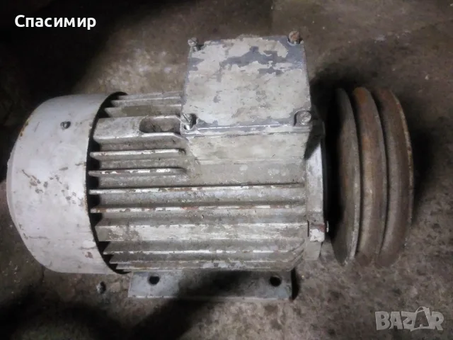 Ел двигател 1,5 kw на 920 обр в мин Български 