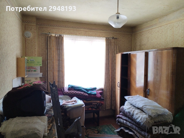 Къща с двор и гараж , снимка 4 - Къщи - 55150841