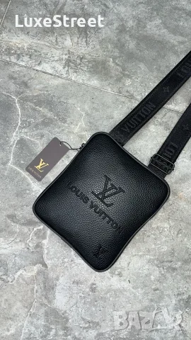 Boss 🔹 Louis Vuitton 🔹 Armani 🔹Prada 🔹Мъжки Чанти , снимка 15 - Чанти - 55503919
