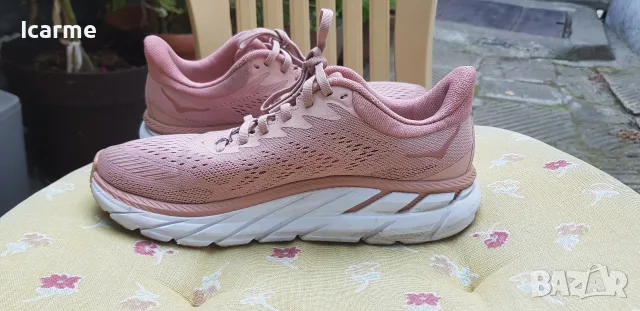 Оригинални маратонки Hoka One One, снимка 4 - Маратонки - 55690585