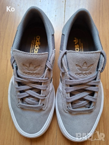 Нови оригинални маратонки Adidas естесвен велур, снимка 14 - Маратонки - 55164001