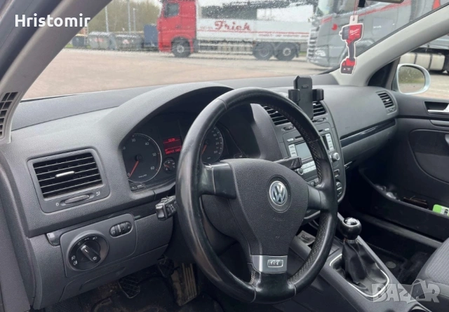 VW GOLF 1.9, снимка 11 - Автомобили и джипове - 54397156