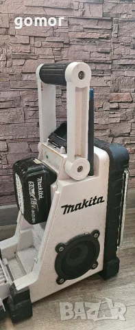 Преносимо строително радио Makita BMR100, снимка 2 - Други инструменти - 55314593