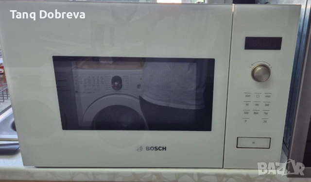 Вградена фурна Bosch и микровълнова продават се заедно.        350€