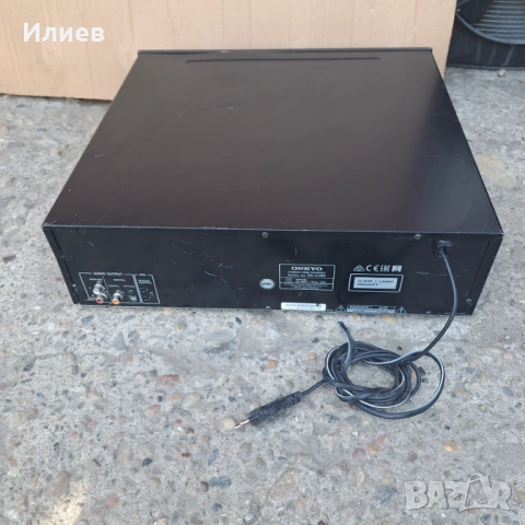 Onkyo DX-C390 CD плейър, 6 диска, снимка 4 - Аудиосистеми - 54865214