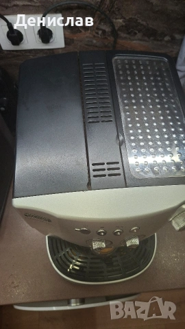 Кафеавтомат/Кафемашина Delonghi Magnifica , снимка 3 - Кафемашини - 53980784