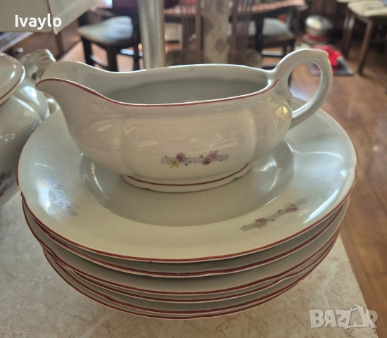Комплект сервиз от порецелан Vintage , снимка 5 - Сервизи - 54977454