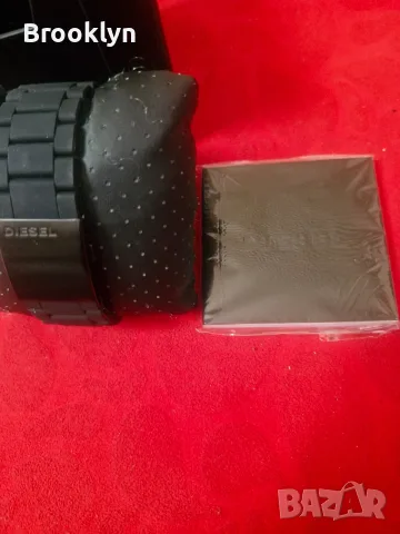 Продава се нов мъжки часовник Diesel, снимка 8 - Мъжки - 55663712