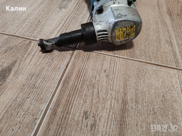 Makita JN1601 Нагер за рязане на ламарина. , снимка 4 - Диамантени и режещи инструменти - 55163131