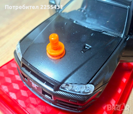 Продавам модел на Nissan GT-R, мащаб 1:24, снимка 3 - Колекции - 54123988