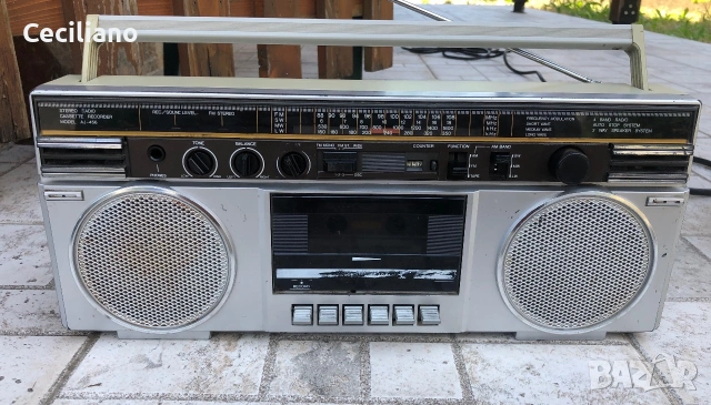 Радиокасетофон Akai AJ456FL