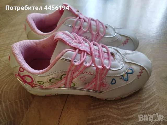 Детски маратонки номер 32 от Англия , снимка 2 - Детски маратонки - 55301566