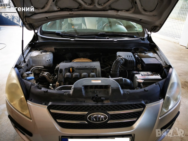 Kia Ceed 1.6 CVVT, снимка 4 - Автомобили и джипове - 54485459