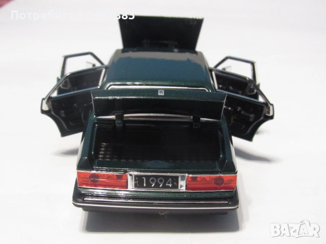 1/32 Rolls-Royce Silver Spur 1994 метална колекционерска количка , снимка 3 - Колекции - 54004638