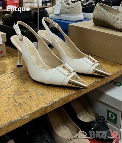 обувки на ток Yves Saint Laurent 