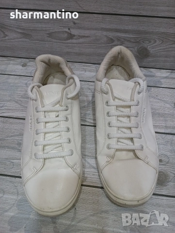 Levis N 40 сникърси, снимка 2 - Маратонки - 54585748