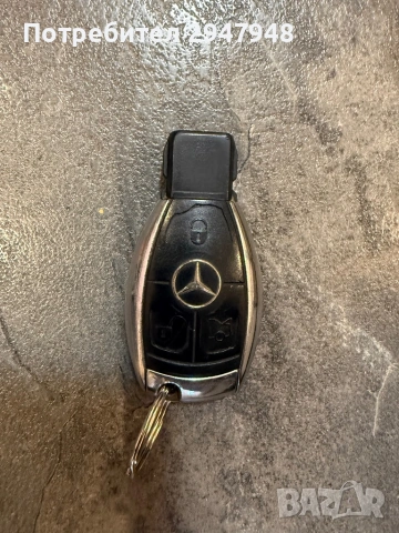 Ключ от mercedes w204, снимка 2 - Части - 54117672