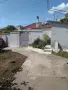 Къща с двор на две нива, снимка 5