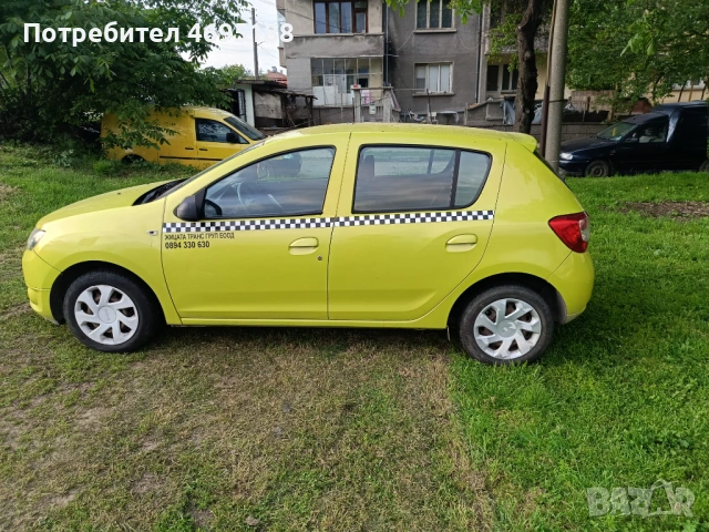 Дачия Сандеро, снимка 5 - Автомобили и джипове - 54690520