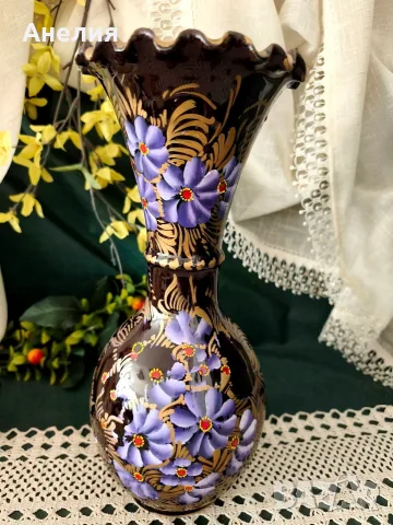 Ваза ръчно рисувана с лилави цветя , снимка 2 - Вази - 55685091
