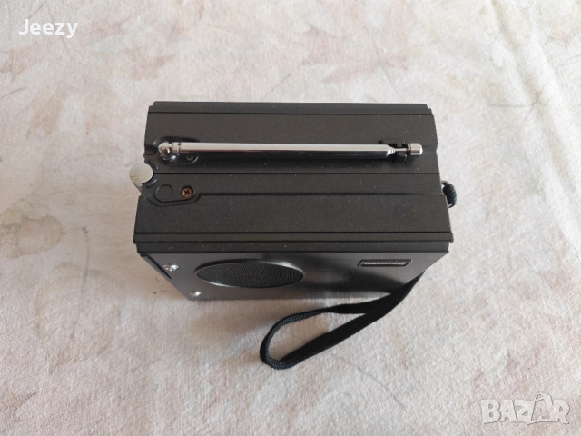 Universum TR3085U, снимка 4 - Радиокасетофони, транзистори - 54618745