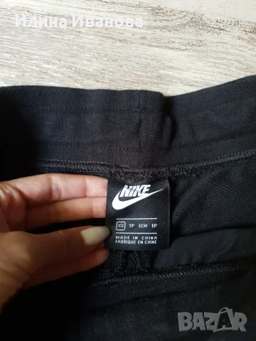 Дамски къси панталони Nike, снимка 9 - Къси панталони и бермуди - 55422070