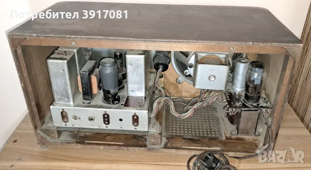 Ретро лампов редиоприемник Braun 1940г., снимка 4 - Радиокасетофони, транзистори - 55588539