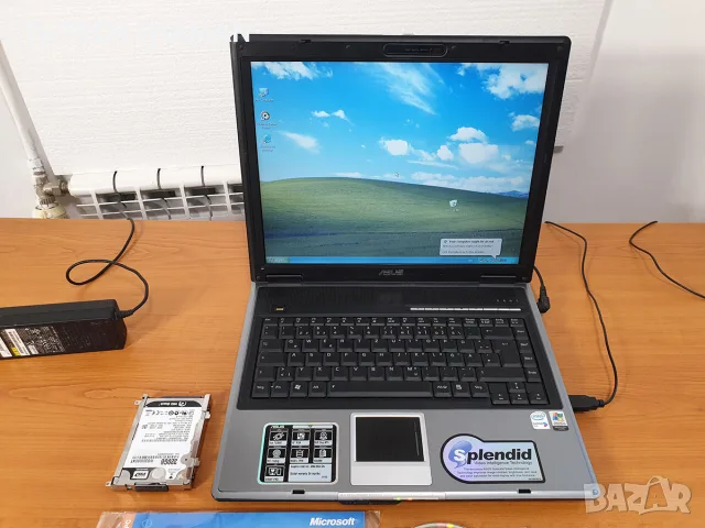 ⭐Продавам уникален ретро лаптоп ASUS F2F с Windows XP.⭐, снимка 4 - Антикварни и старинни предмети - 55340603