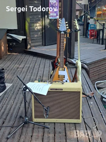 RARE Fender Hot Rod Deluxe Tweed MADE IN USA!, снимка 5 - Китари - 55674873