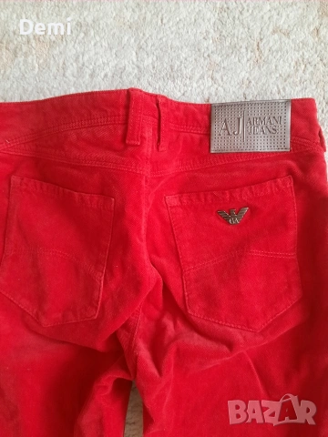 Червени дамски дънки панталон Armani , снимка 3 - Дънки - 55020831