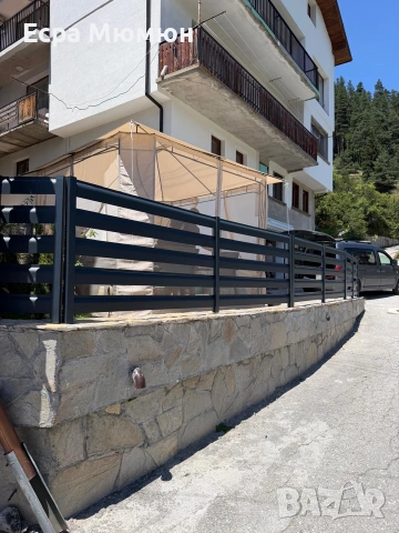 🚨 АЛУМИНИЕВИ ПАРАПЕТИ СЪС И БЕЗ СТЪКЛО – БЕЗ КОМПРОМИСИ 🚨 🌍 Работим в цялата страна и извън нея, снимка 2 - Монтажи - 52876932