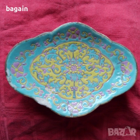 Старинен китайски съд.