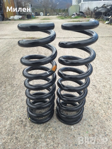 Toyota Hilux 2015-2026 Година Предни Пружини Тойта Хайлукс, снимка 2 - Части - 54041850