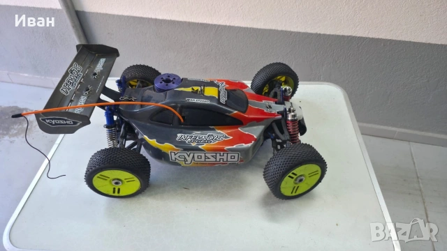 RC бензинова количка kyosho 1:8 , снимка 2 - Коли, камиони, мотори, писти - 54963322