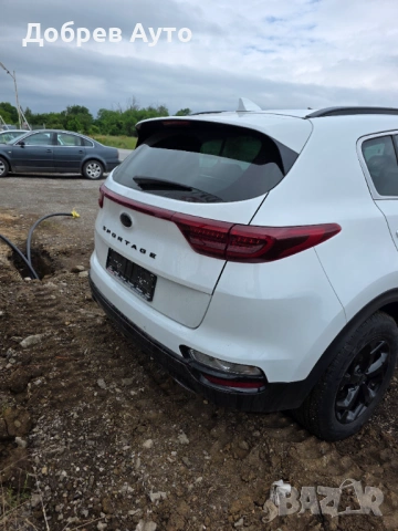 **САМО НА ЧАСТИ***  Kia Sportage 1.6 T - GDi, automat , снимка 5 - Автомобили и джипове - 54882331