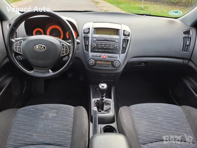 На Части Kia Ceed 1.6crdi 90к.с. Facelift 2011г. комби / SW, снимка 7 - Автомобили и джипове - 54863404