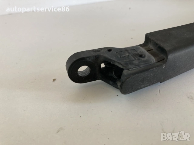 Задно рамо за чистачка за Nissan Qashqai 1.5 DCI (2010), снимка 2 - Части - 54332755