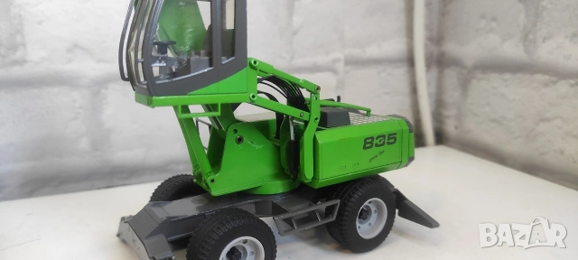 Метален модел Conrad 1:50, снимка 4 - Колекции - 54979831
